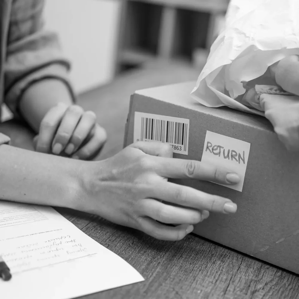 Return box packaging for customer returns and quality control